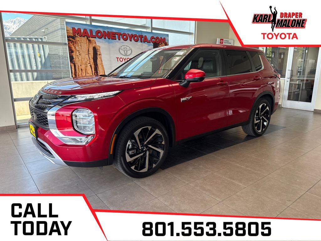 2025 Mitsubishi Outlander SE