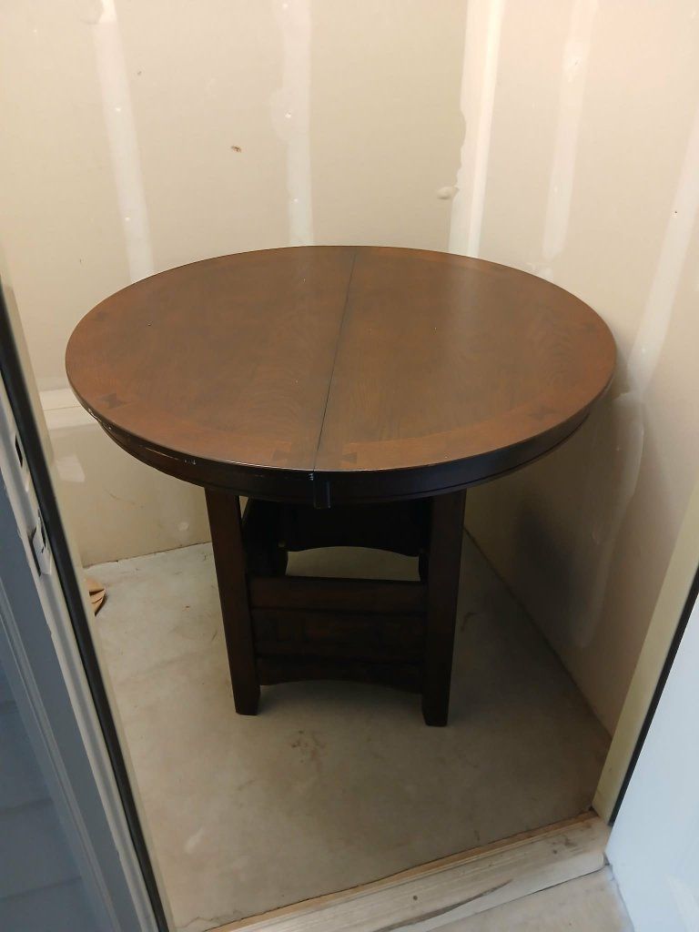 pub height dining table