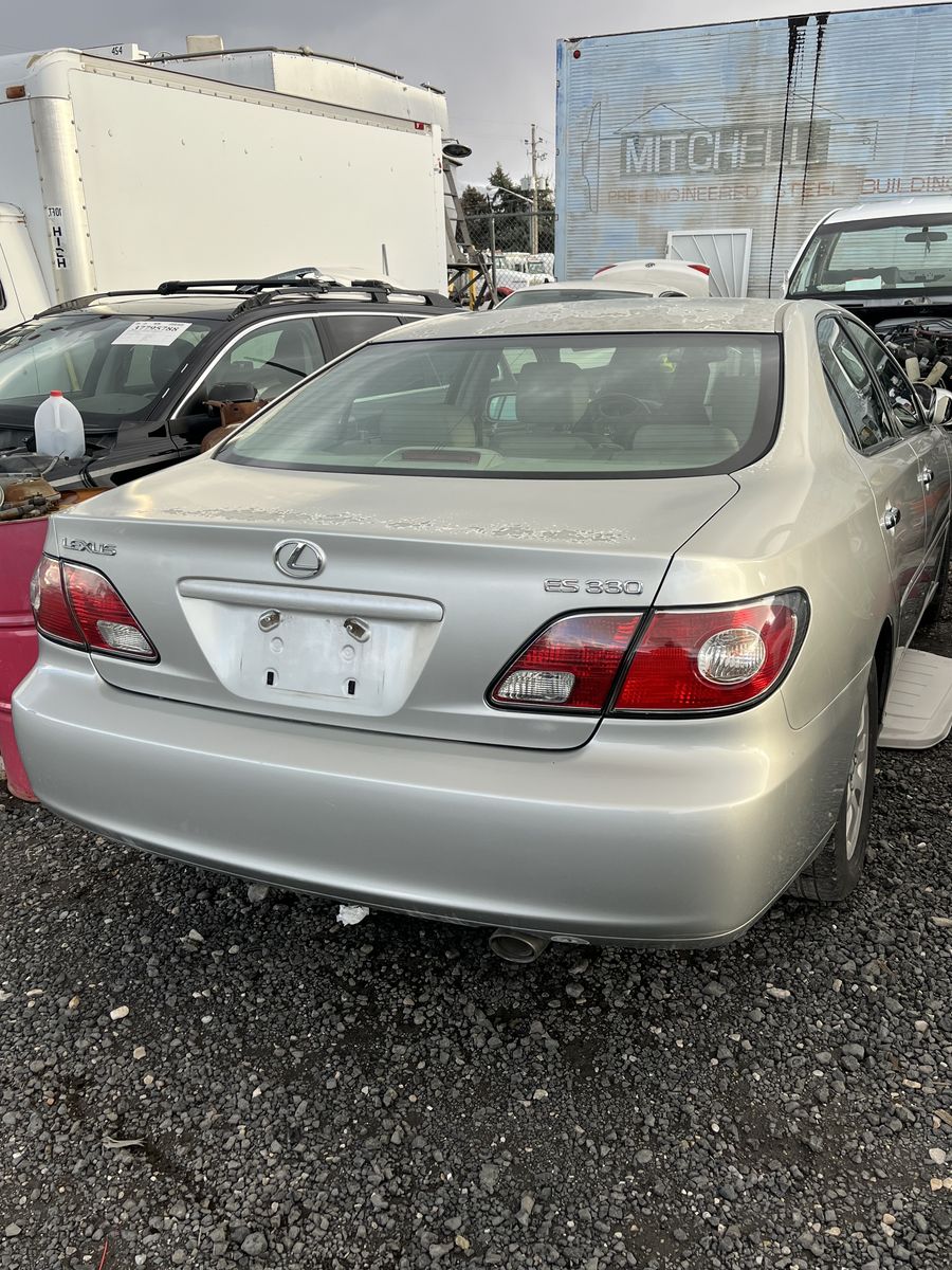 Lexus ES 330 Parts Or $1k For all