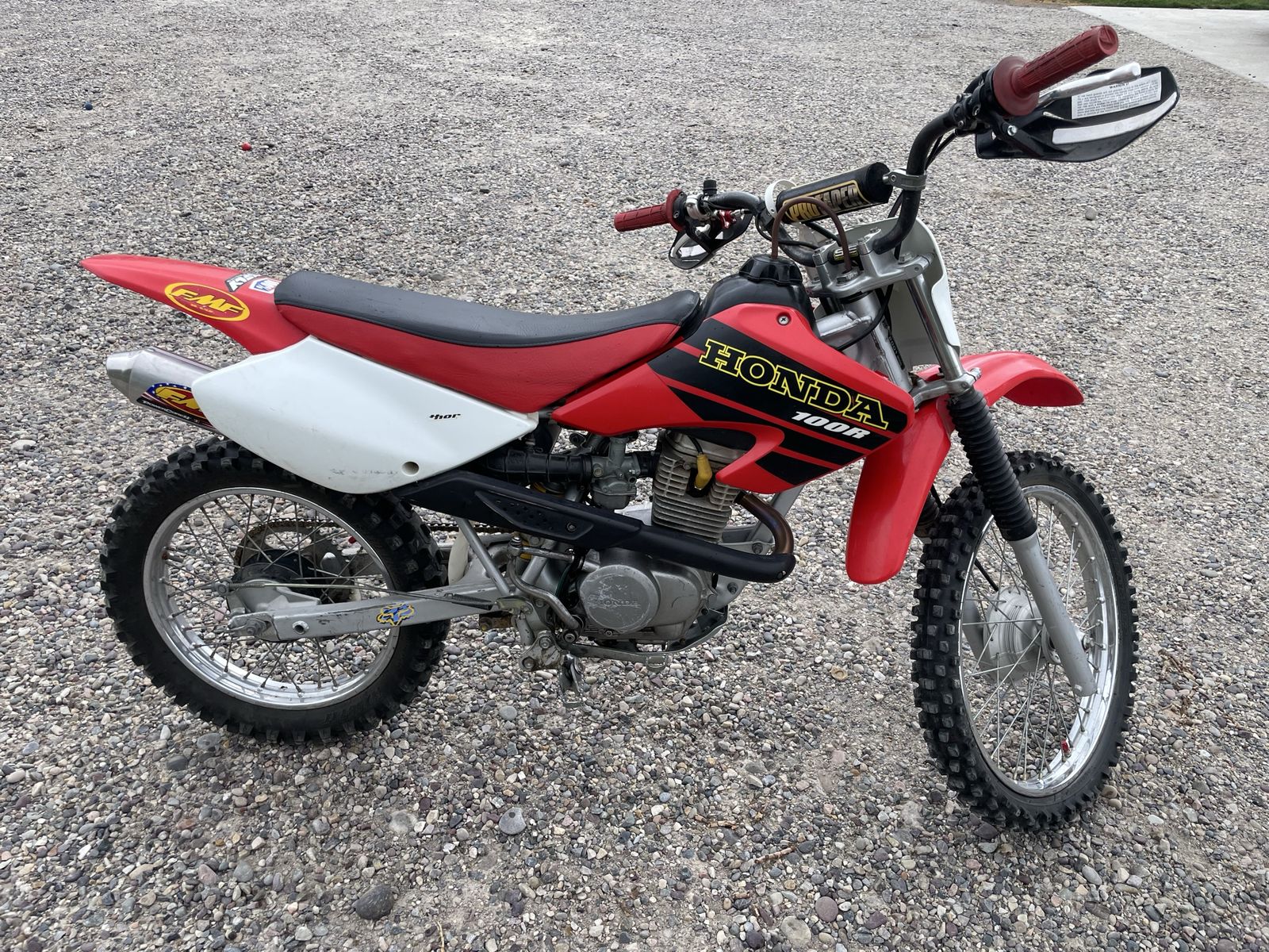 2001 XR 100
