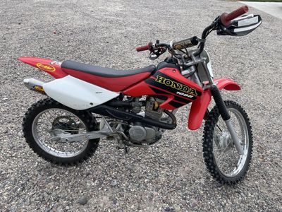 2001 XR 100