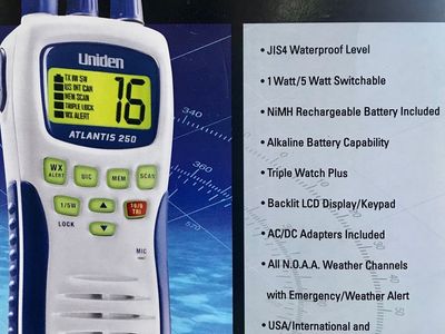 Two-way VHF Marine Radio - Uniden Atlantis 250