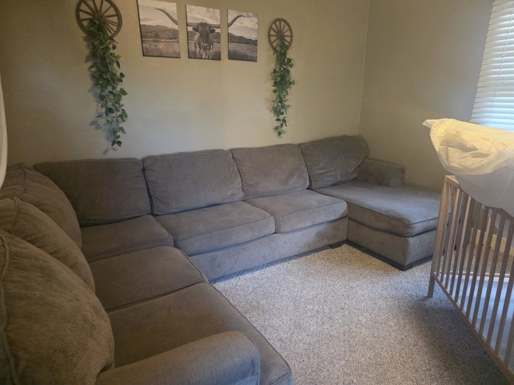 ASHLEY Large Gray U-Shaped Sectional Sofa Couch with Chaise