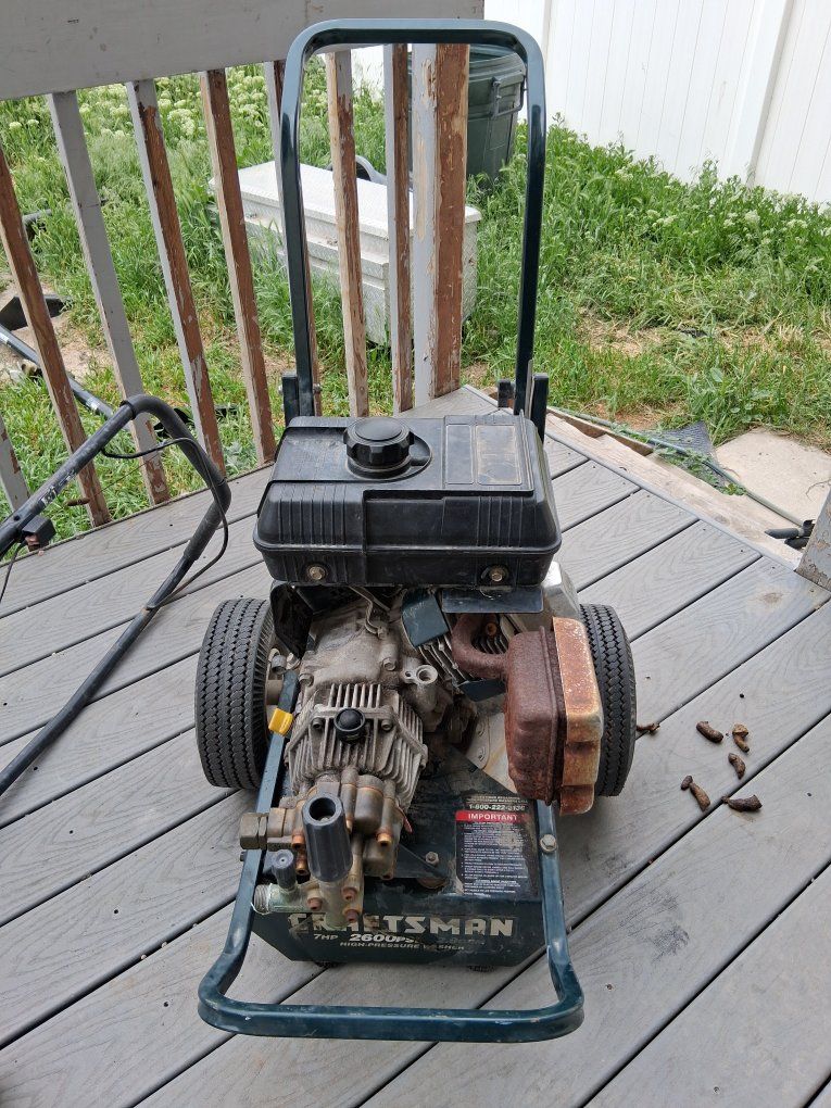 Craftsman 2600 PSI 7HP OHV Gas Pressure Washer - Used