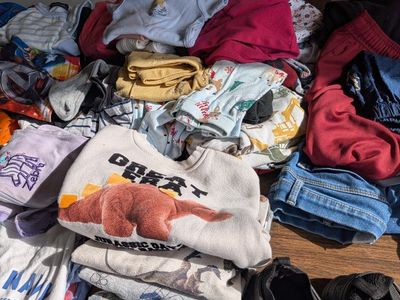 lot of baby/kids clothes