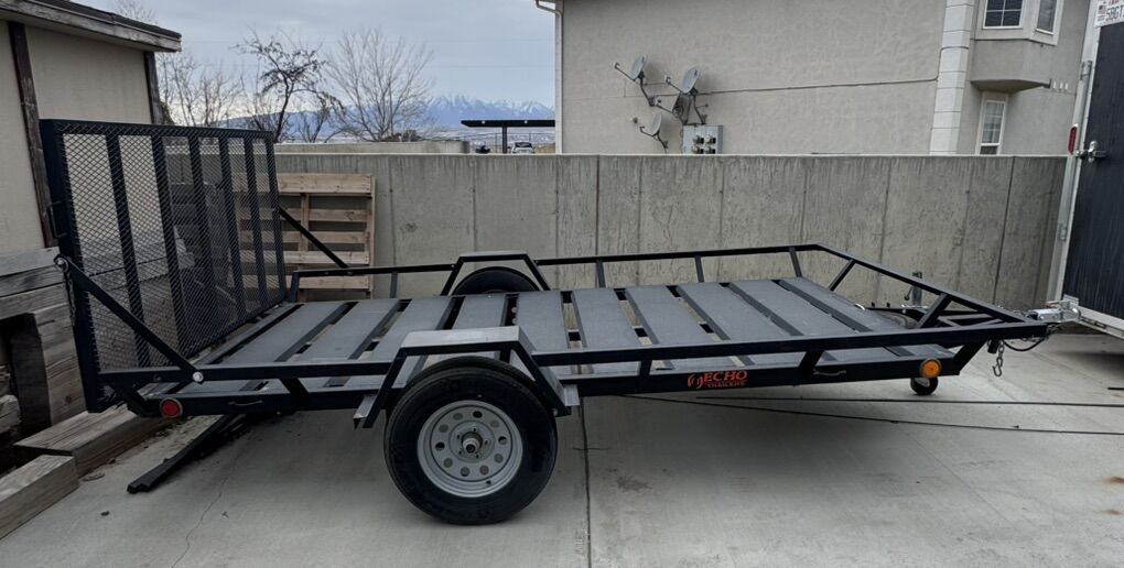 2021 Echo Light Trailer EE-11-14