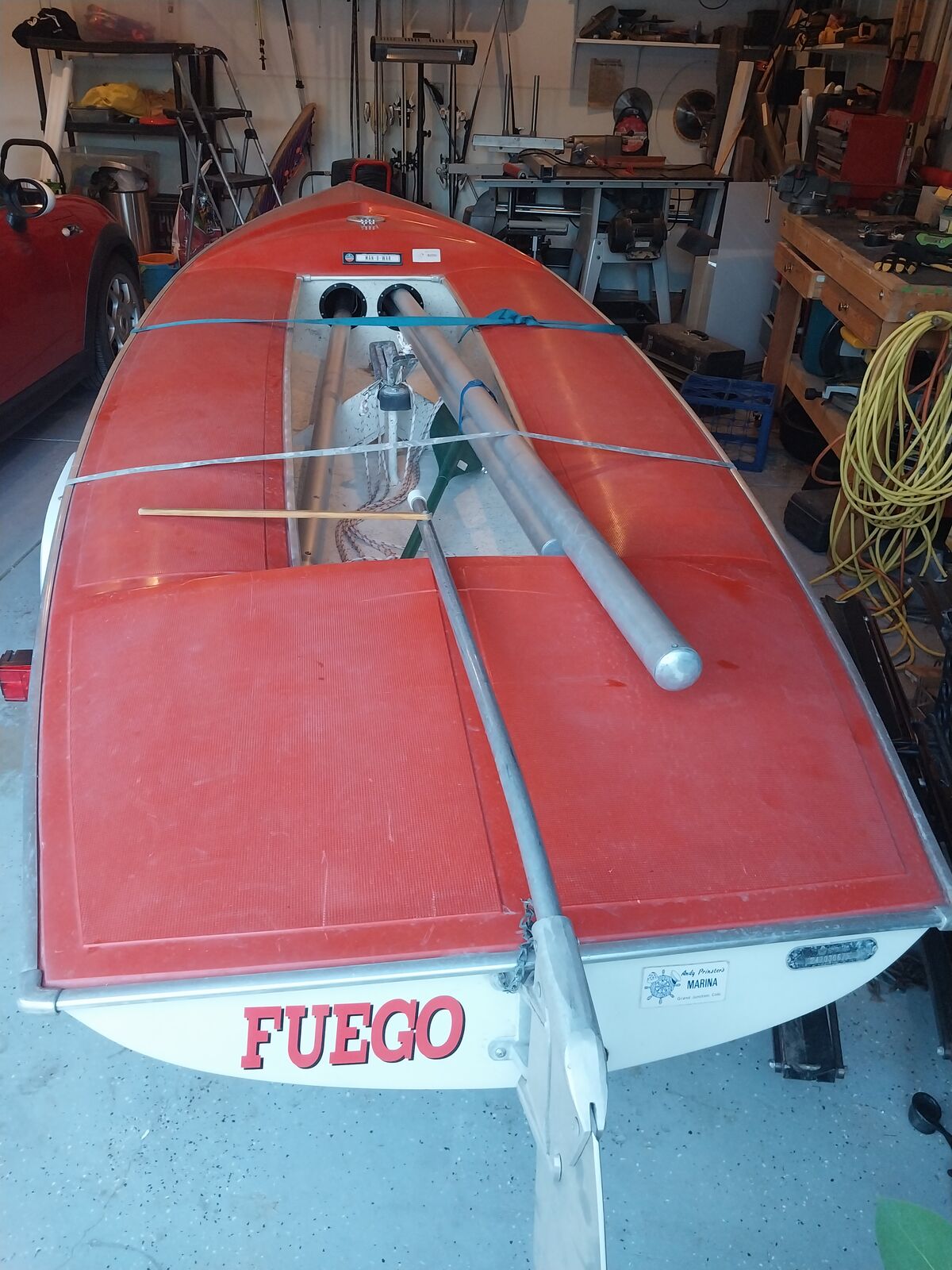 15 foot Chrysler man-o-war sailboat