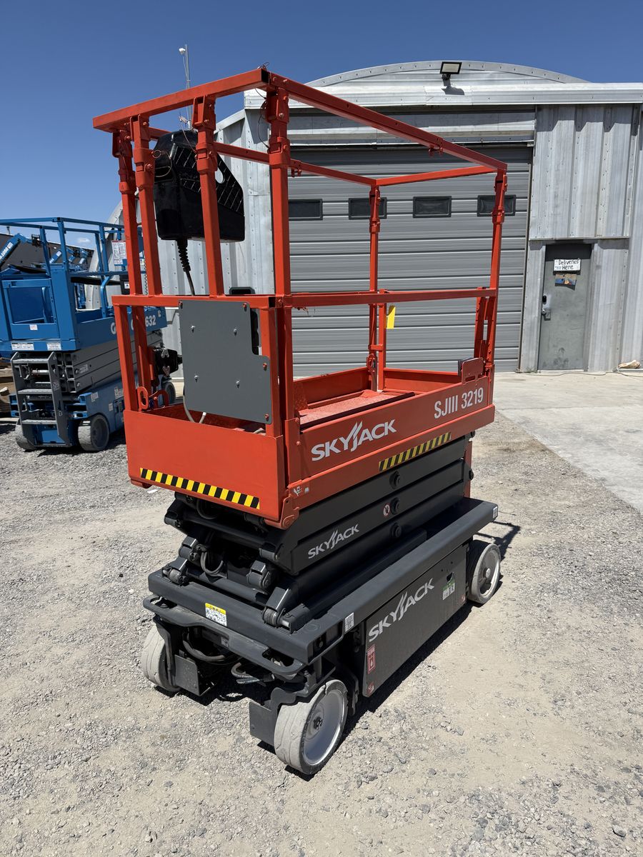 2021 Skyjack SJ 3219 Scissor Lift | 327 Hours | 2-Year Warranty