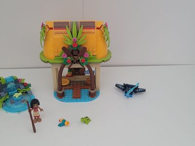 Lego Mona's Island home