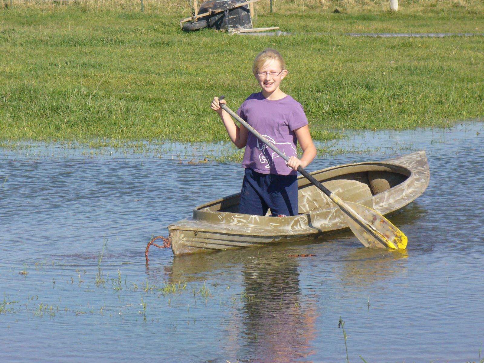 12 foot 2-point fiberglass duck boat