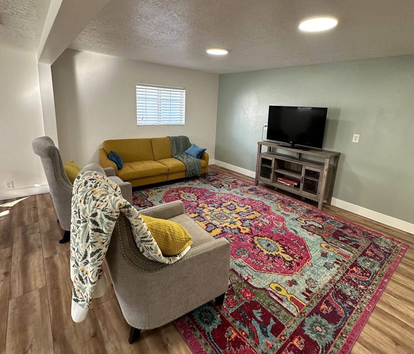 Furnished basement apartment - in a quiet neighborhood close to SLCC Taylorsville