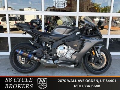 2015 Yamaha YZF R1
