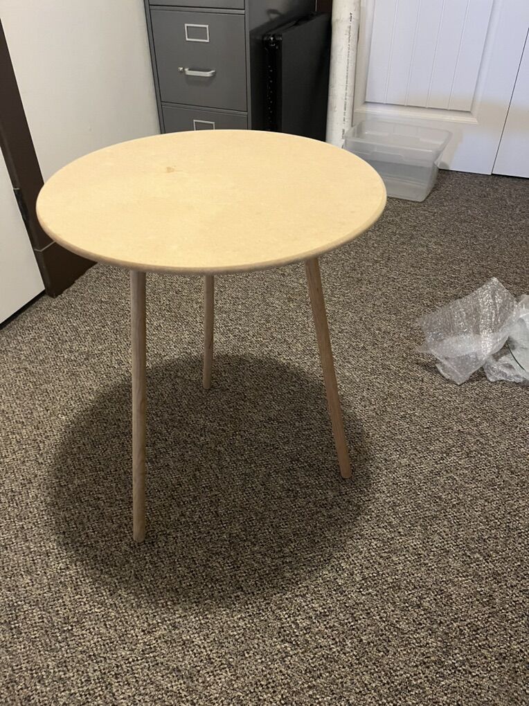 Round Table With Glass Top