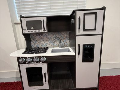 Melissa And Doug Play Kitchen