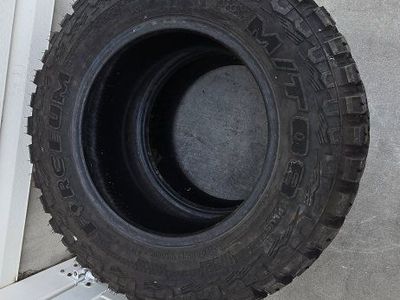 *2 Forceum MT08 plus 235 70 16 235/70r/16