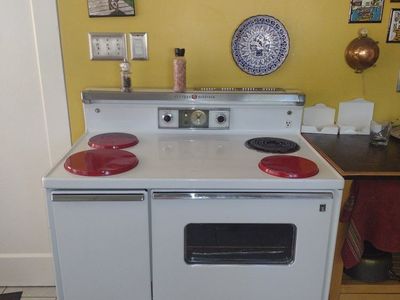 GE electric stove
