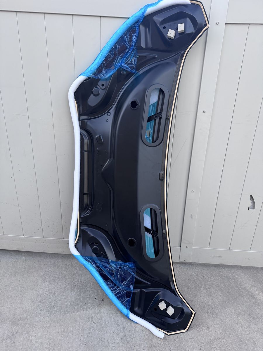 Main image 3
