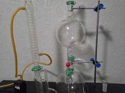 CreekStone Lab Glassware Kit with 24/40 Joints, Submersible Pump & Condenser