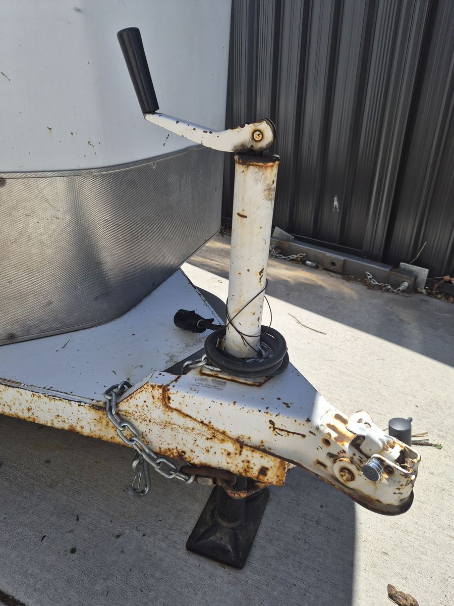 Main image 6