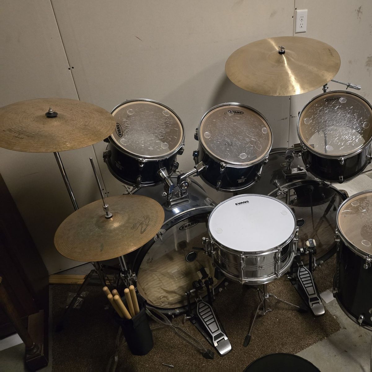 Drum kit