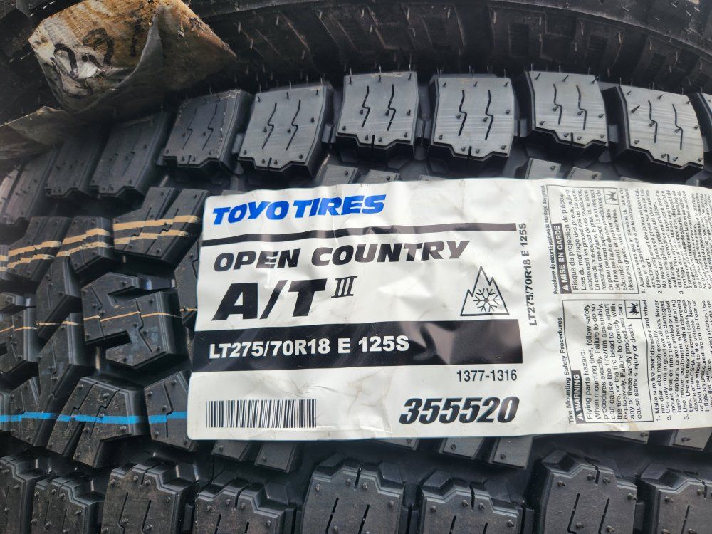 275/70r18 toyo open country at lll