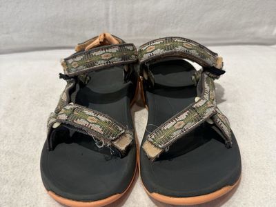 Teva toddler size 12 green/peach sports sandals