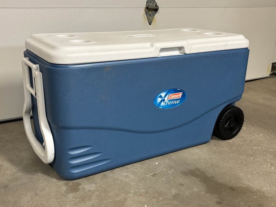 Coleman Xtreme 62-Quart Wheeled Cooler – Like New – $70
