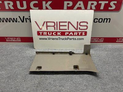 S60-6099-281 TRIM-B PILLAR LWR RH W/O SPEAK GRAY