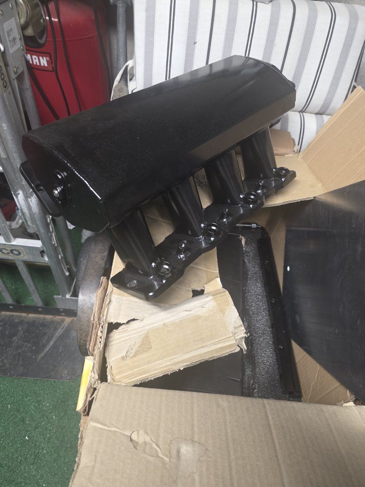 ls1 ls2 ls6 fabricated black aluminum Intake Manifold with Fuel Rails and Hardware - Black