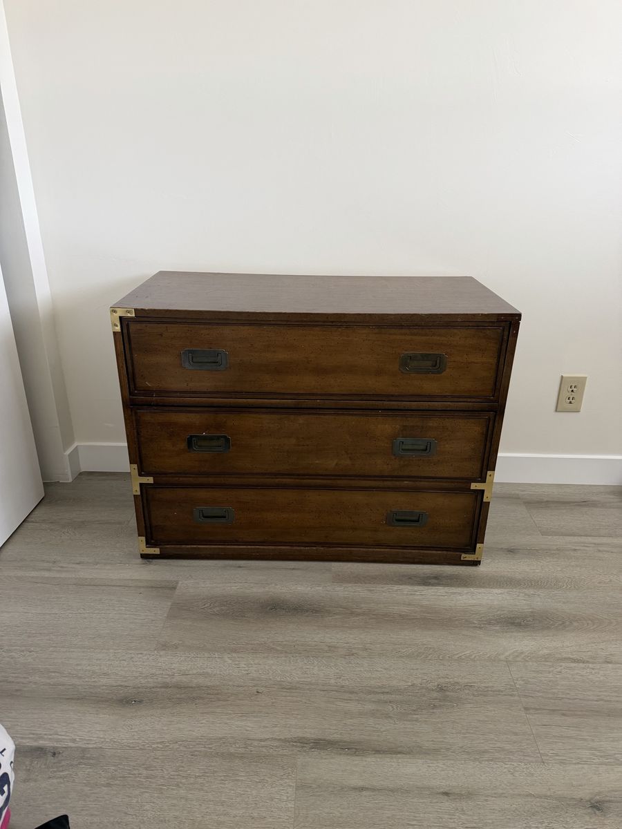 Wood dresser