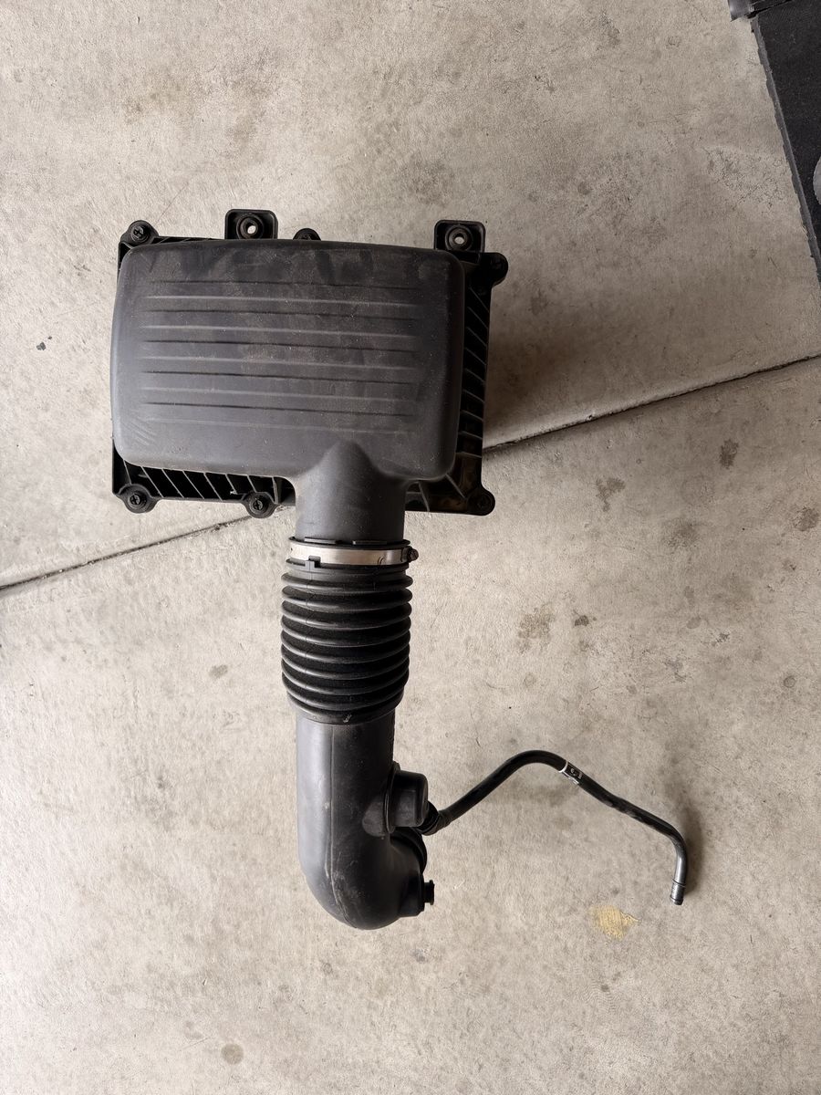 2019 Ram 1500 Sport/Rebel air box