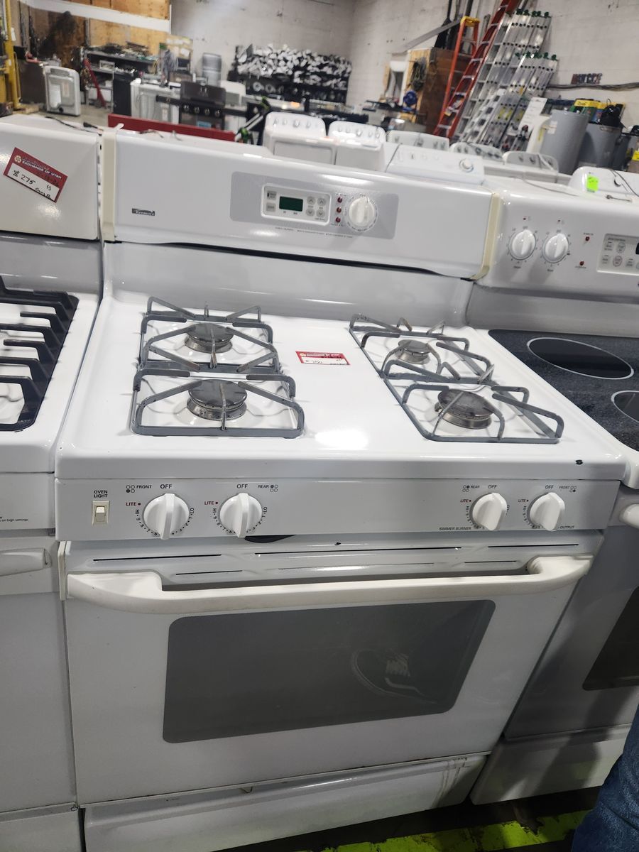 NICE KENMORE 4 BURNER WHITE GAS RANGE! W-WARRANTY