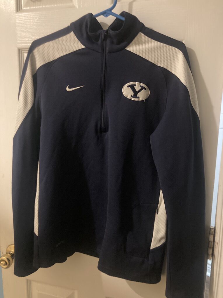 Nike Dri-FIT 1/4-Zip BYU pullover