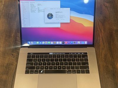MacBook Pro 15.4” i7 16GB 500GB RX Touchbar