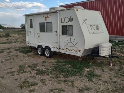 2007 Dutchmen Eco Travel Trailer – Dual Axle, Compact Camper