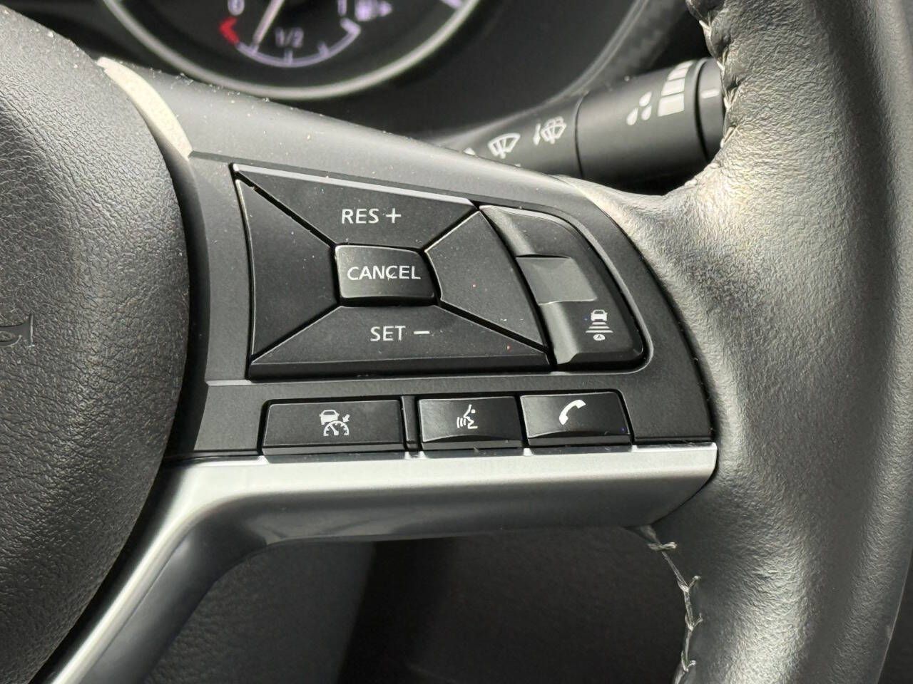 Main image 12