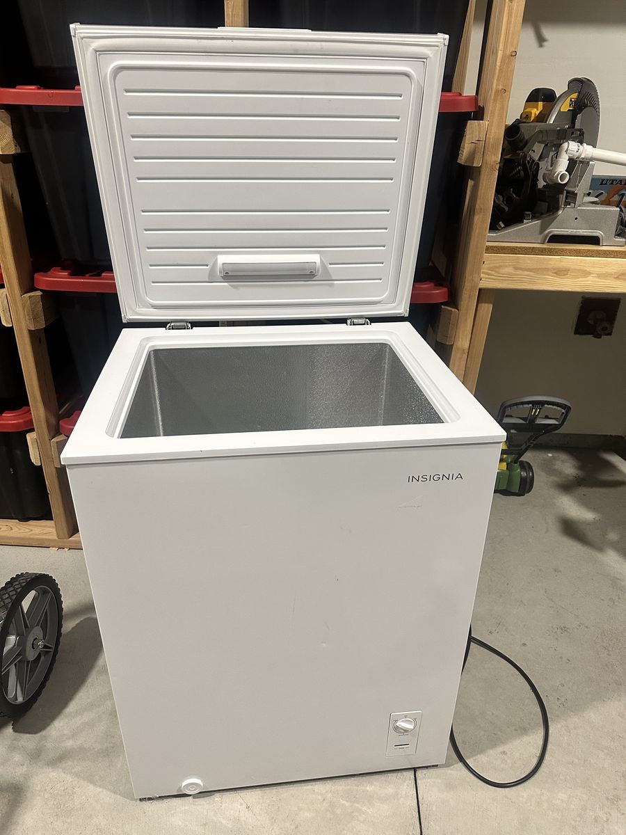 5 Cubic ft Chest Freezer