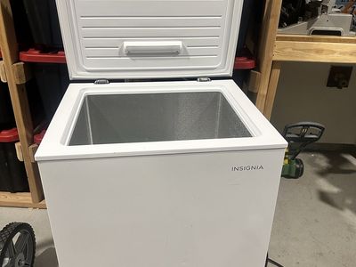 5 Cubic ft Chest Freezer