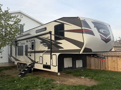 2023 GENESIS Supreme VORTEX 3718VXL, 22' Cargo