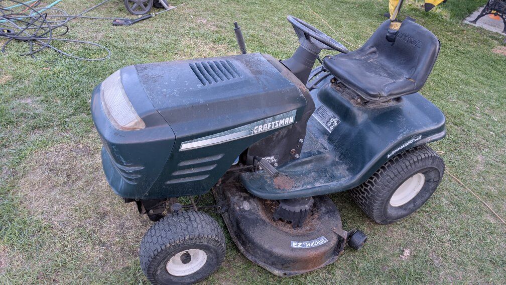 Craftsman 42 in Riding Mower