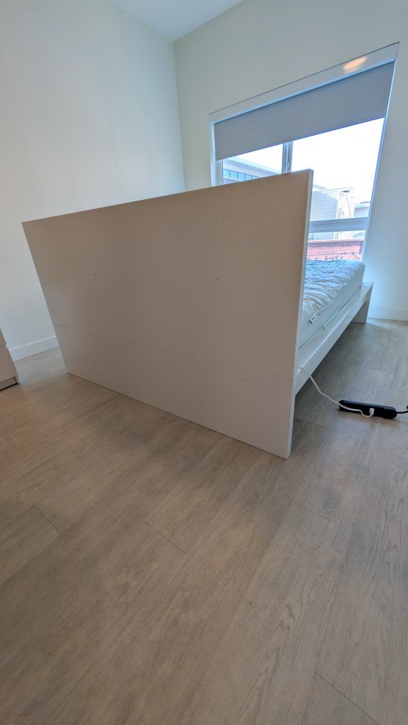Main image 5