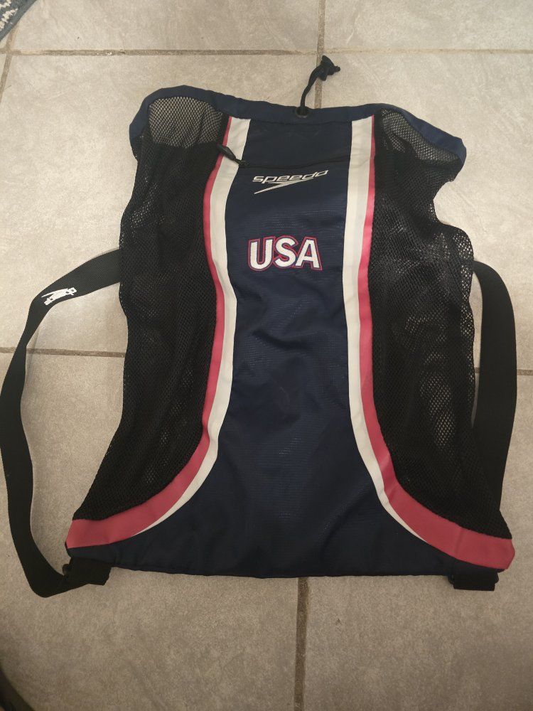 Speedo USA Team Mesh Drawstring Swim Backpack, Navy Blue/Red/White, One Size