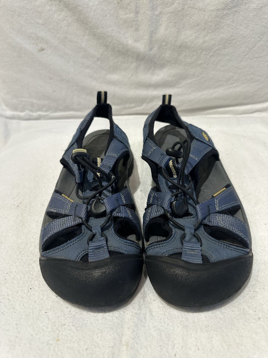 Keen women’s size 7.5 navy blue waterproof, hiking sandals