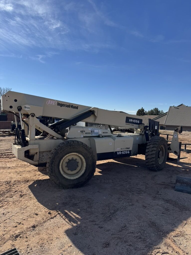VR-1056 Ingersoll Rand Forklift