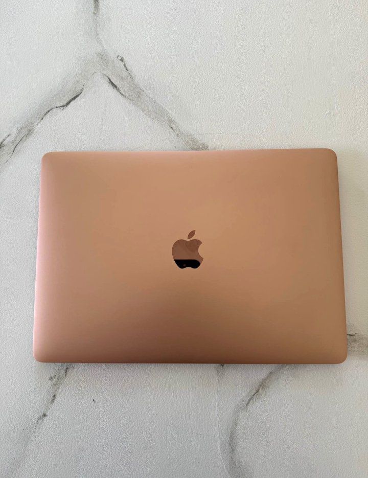 Apple MacBook Air