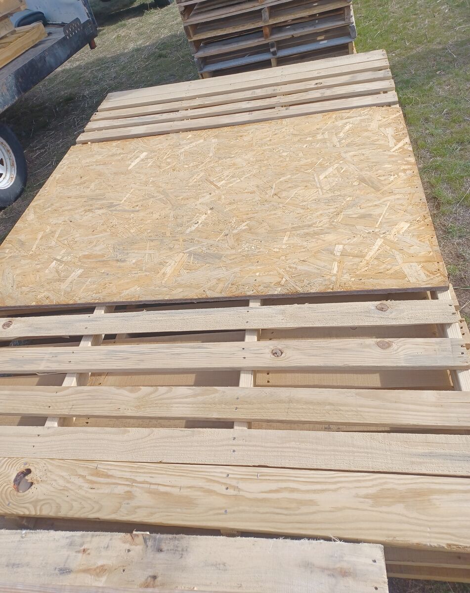 103x70 Super Large Wood Pallet with wafer wood center – Lumber