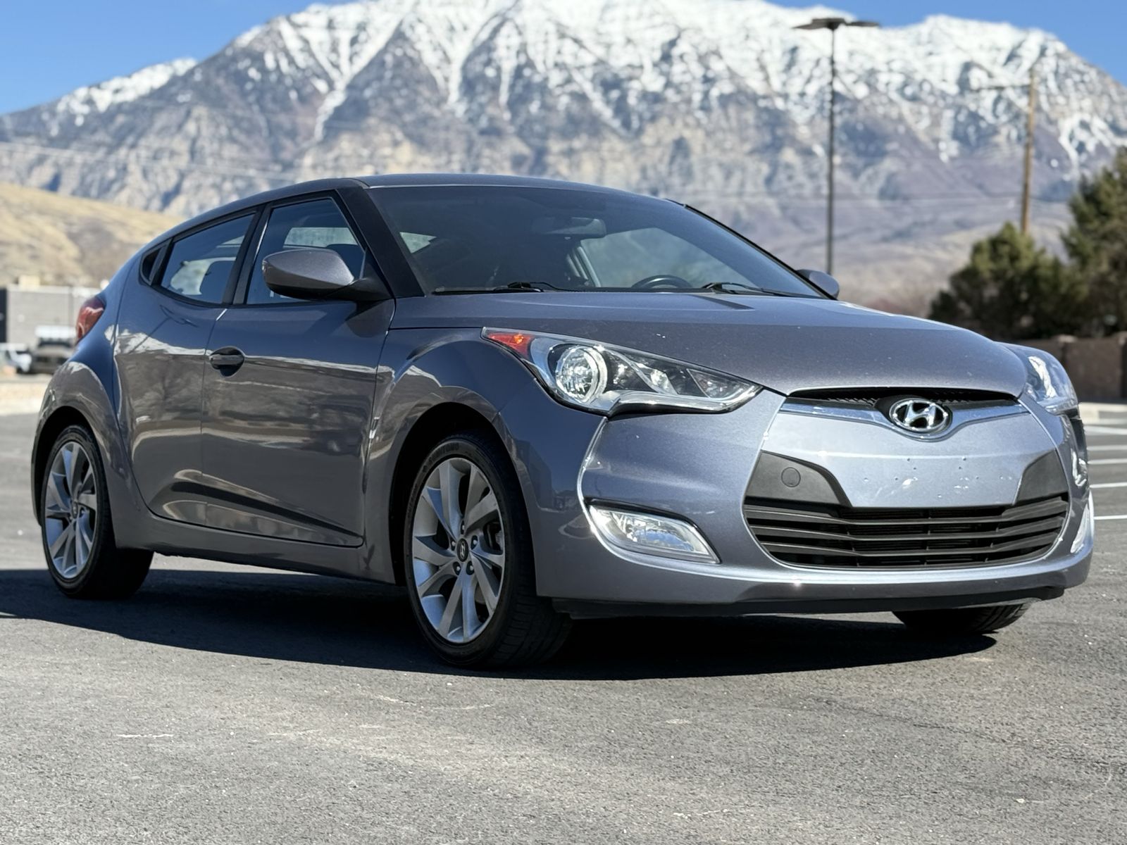 2017 HYUNDAI VELOSTER Base