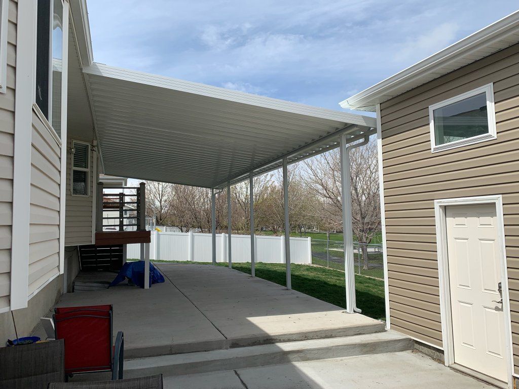 Main image 6