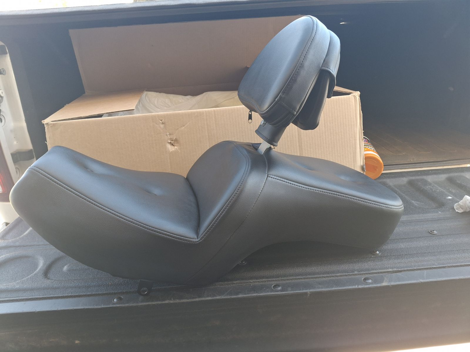 Indian Challenger seat with driver backrest