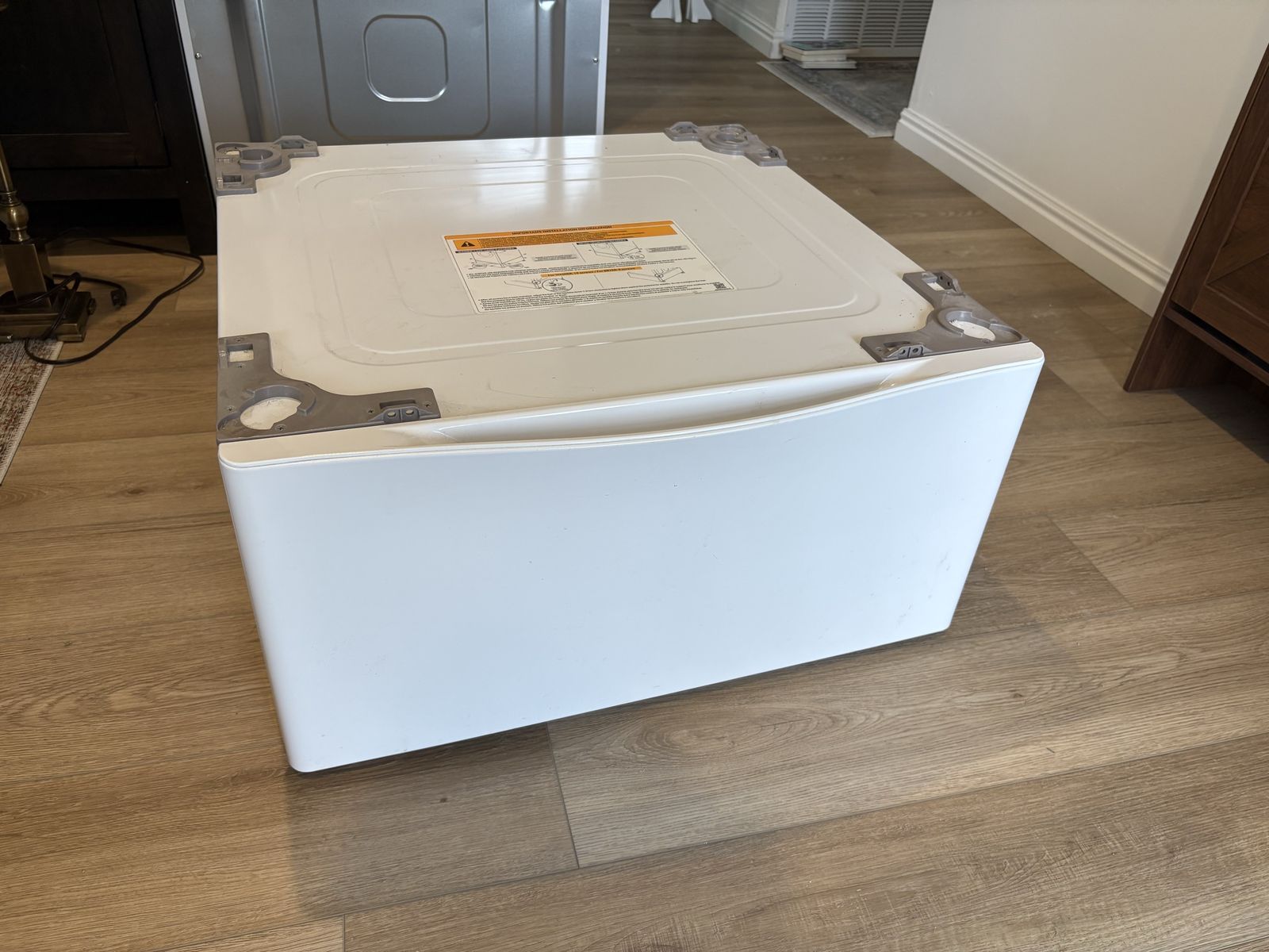 LG-Compatable White Washer/Dryer Stands W/ Drawer